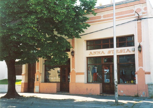 Pensión de los Vázquez  (Avellaneda 449, hoy local Anna Stesia)